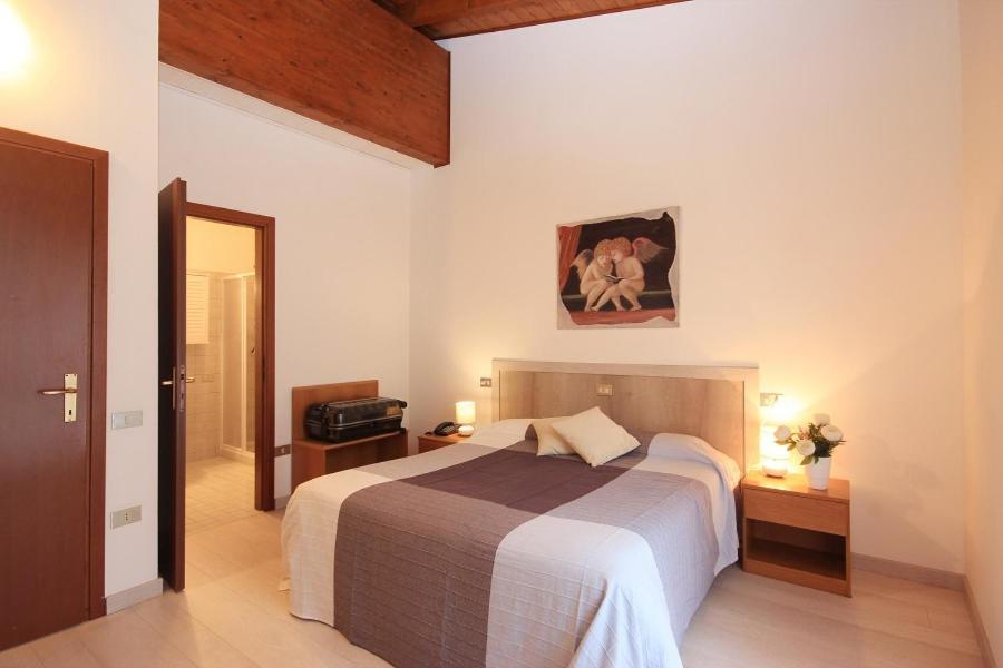 Hotel Colomber Gardone Riviera Dış mekan fotoğraf