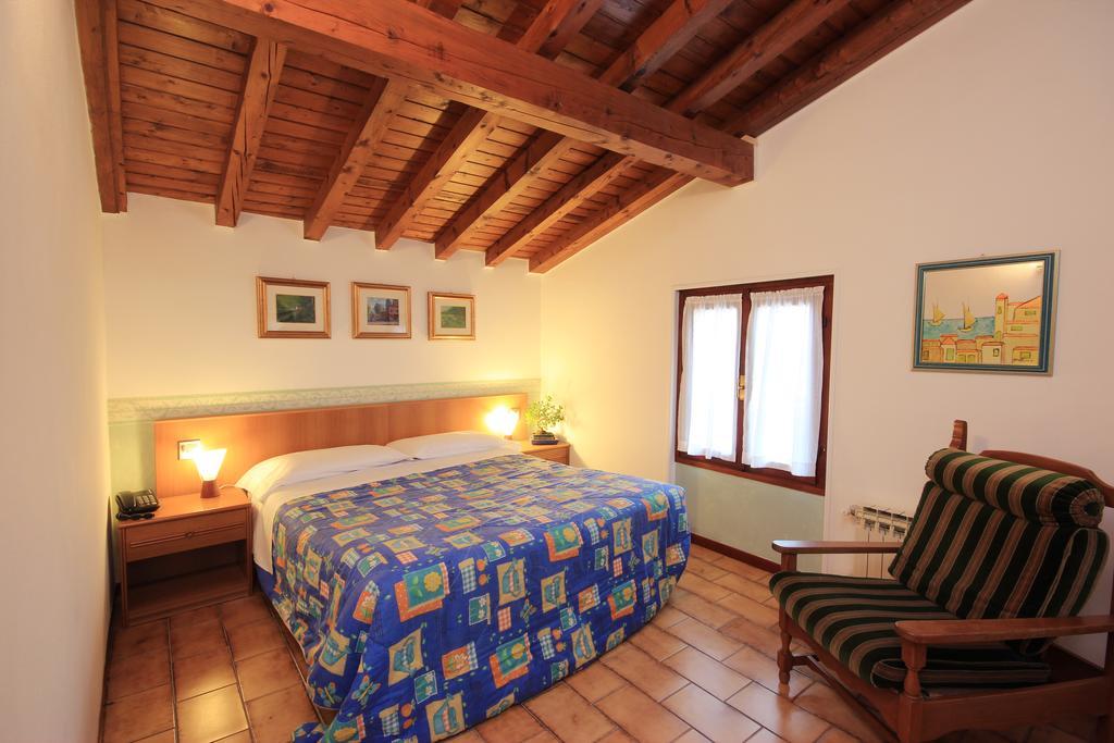 Hotel Colomber Gardone Riviera Dış mekan fotoğraf