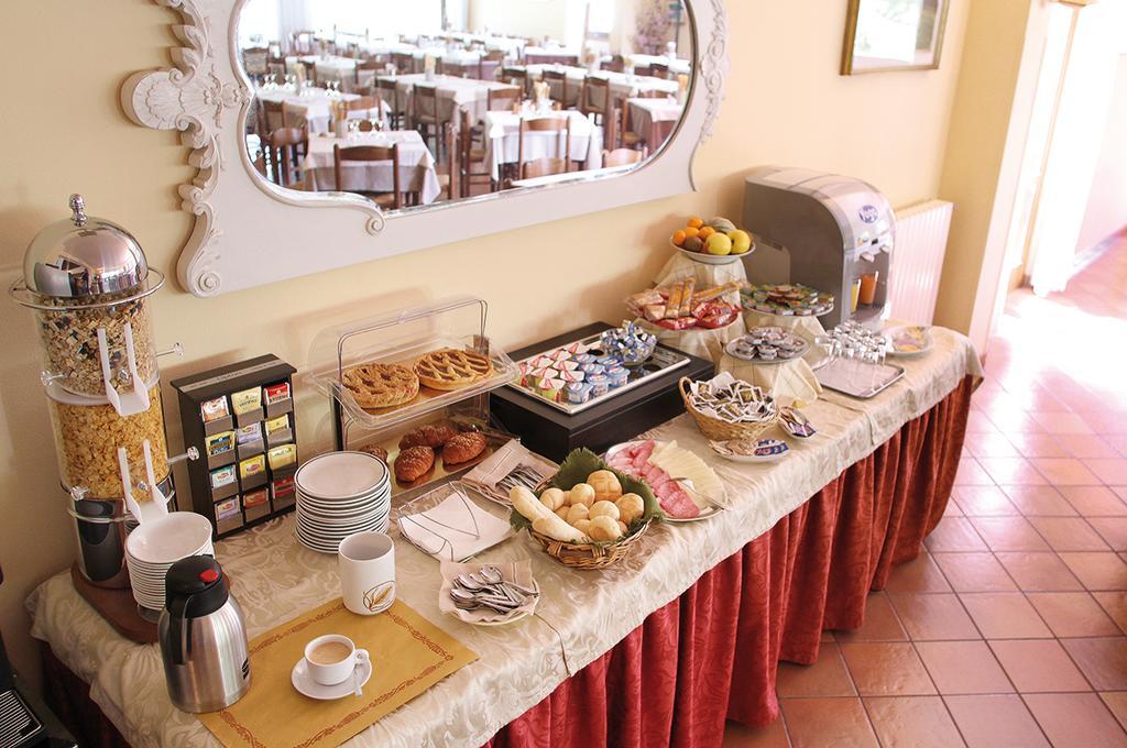 Hotel Colomber Gardone Riviera Dış mekan fotoğraf
